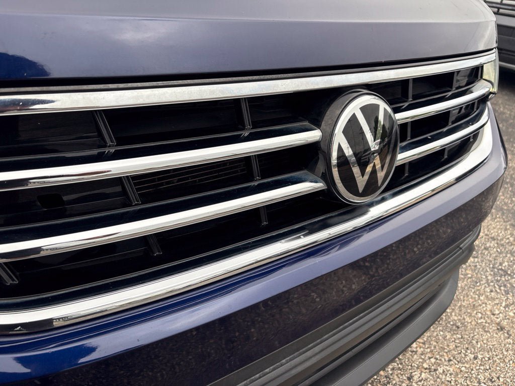 Used 2022 Volkswagen Tiguan SE AWD/4WD image 5