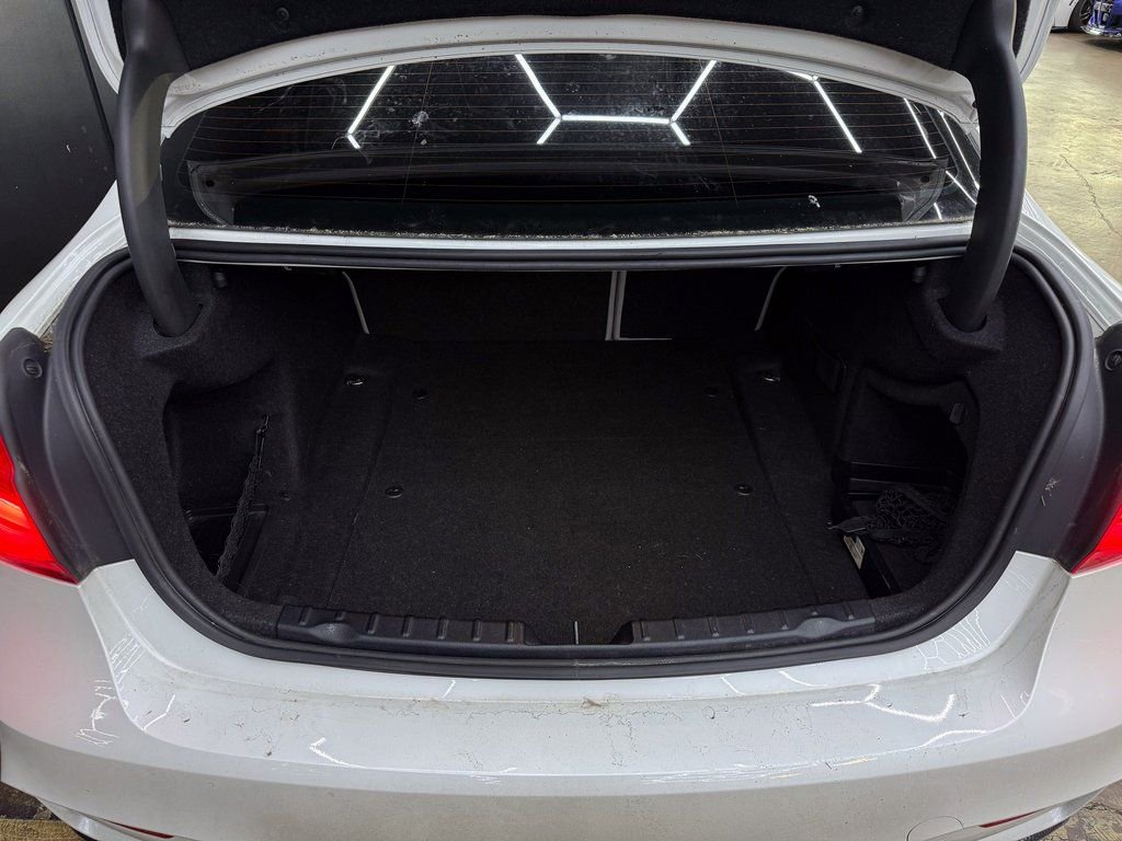 Used 2016 BMW M3 image 28