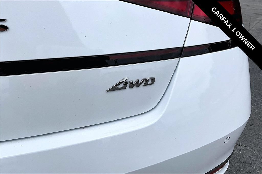 Used 2025 Genesis G90 3.5T AWD/4WD image 23