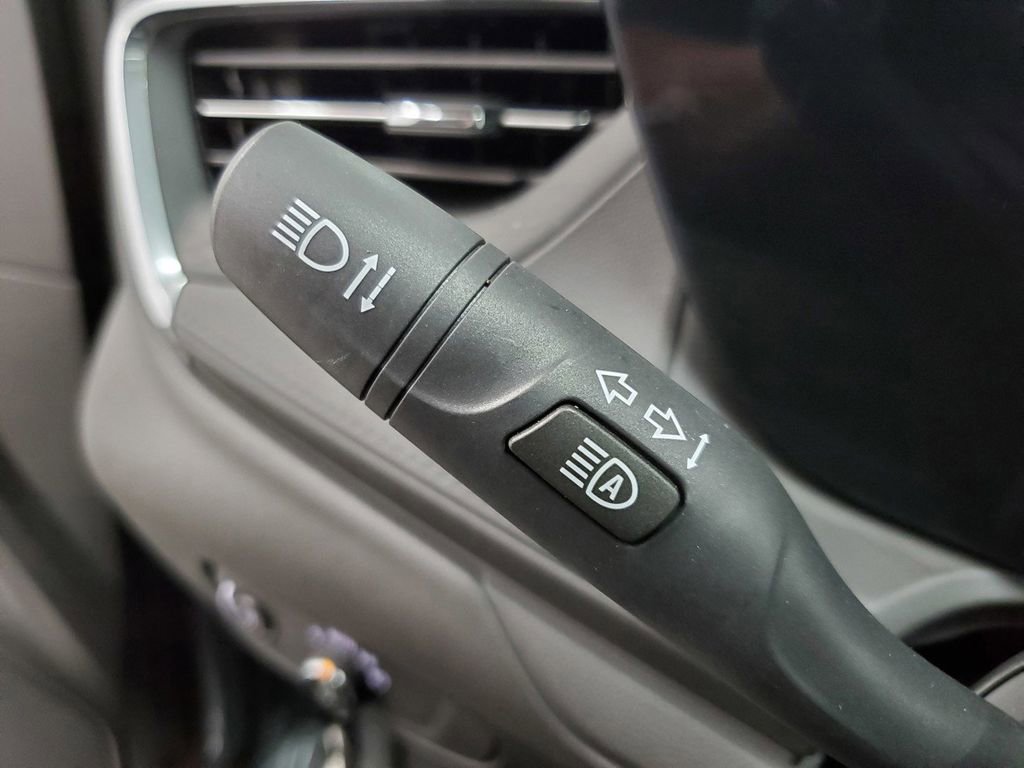 Used 2024 Buick Encore GX Sport Touring w/ Advanced Technology Package image 34