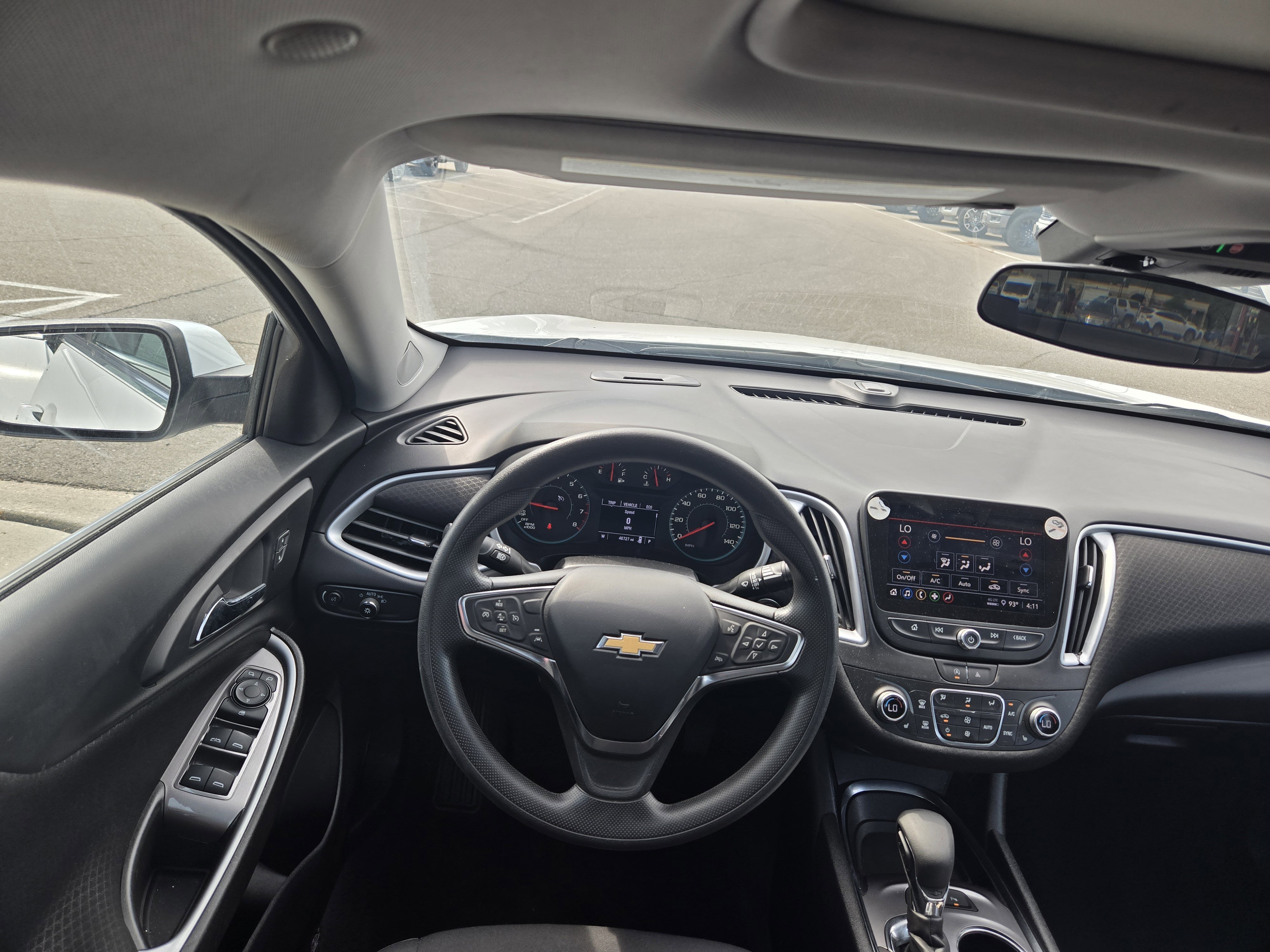 Used 2024 Chevrolet Malibu LT image 2