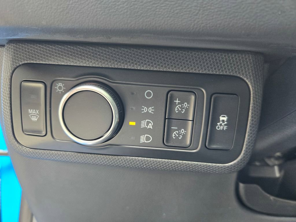 Used 2022 Ford Mustang Mach-E Premium AWD/4WD image 18
