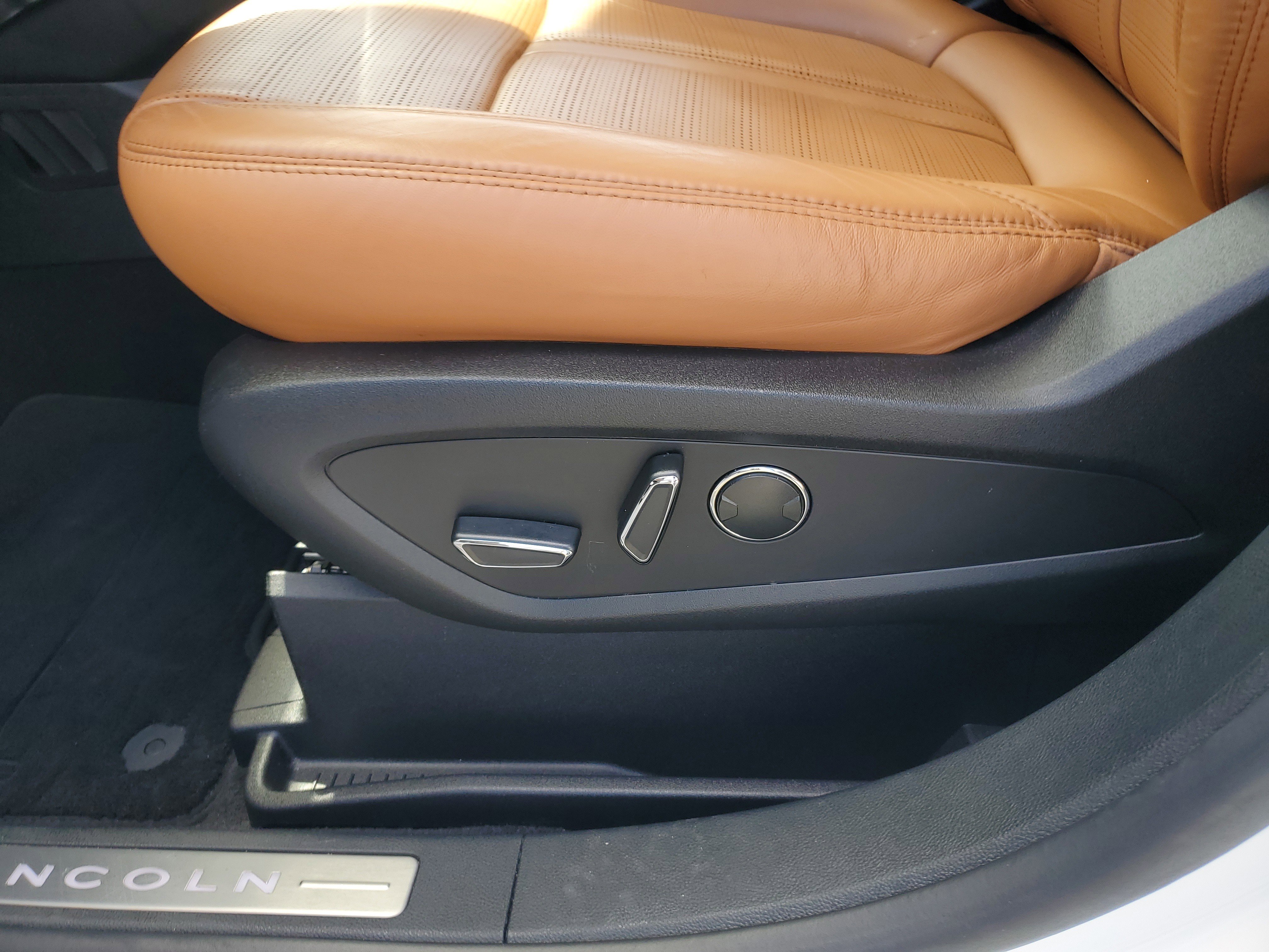 Certified 2023 Lincoln Nautilus Black Label image 14