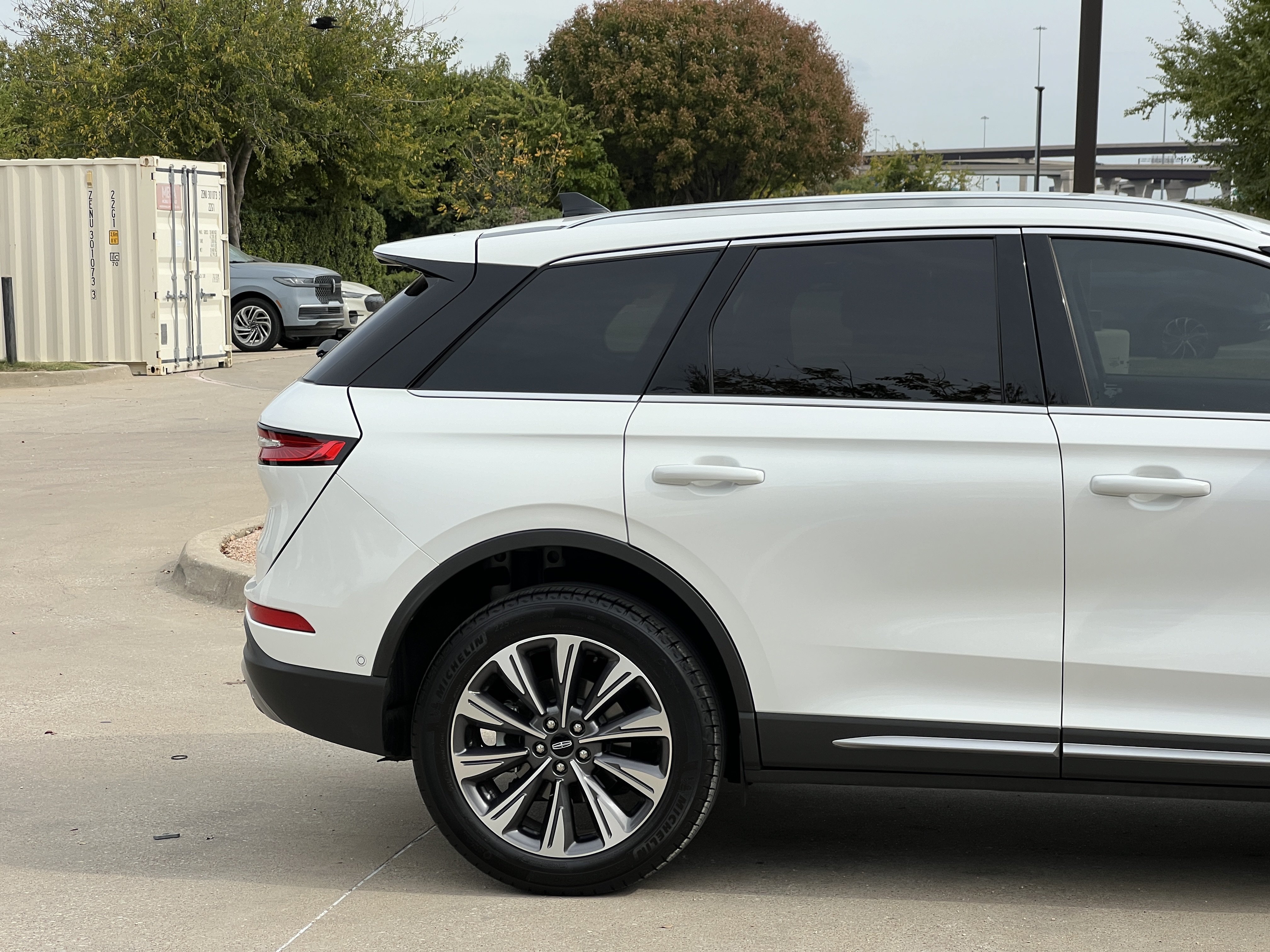 Certified 2022 Lincoln Corsair Reserve w/ Elements Package AWD/4WD image 11
