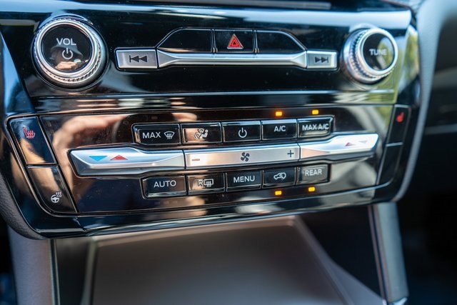 Used 2022 Ford Explorer ST w/ ST Street Pack image 31