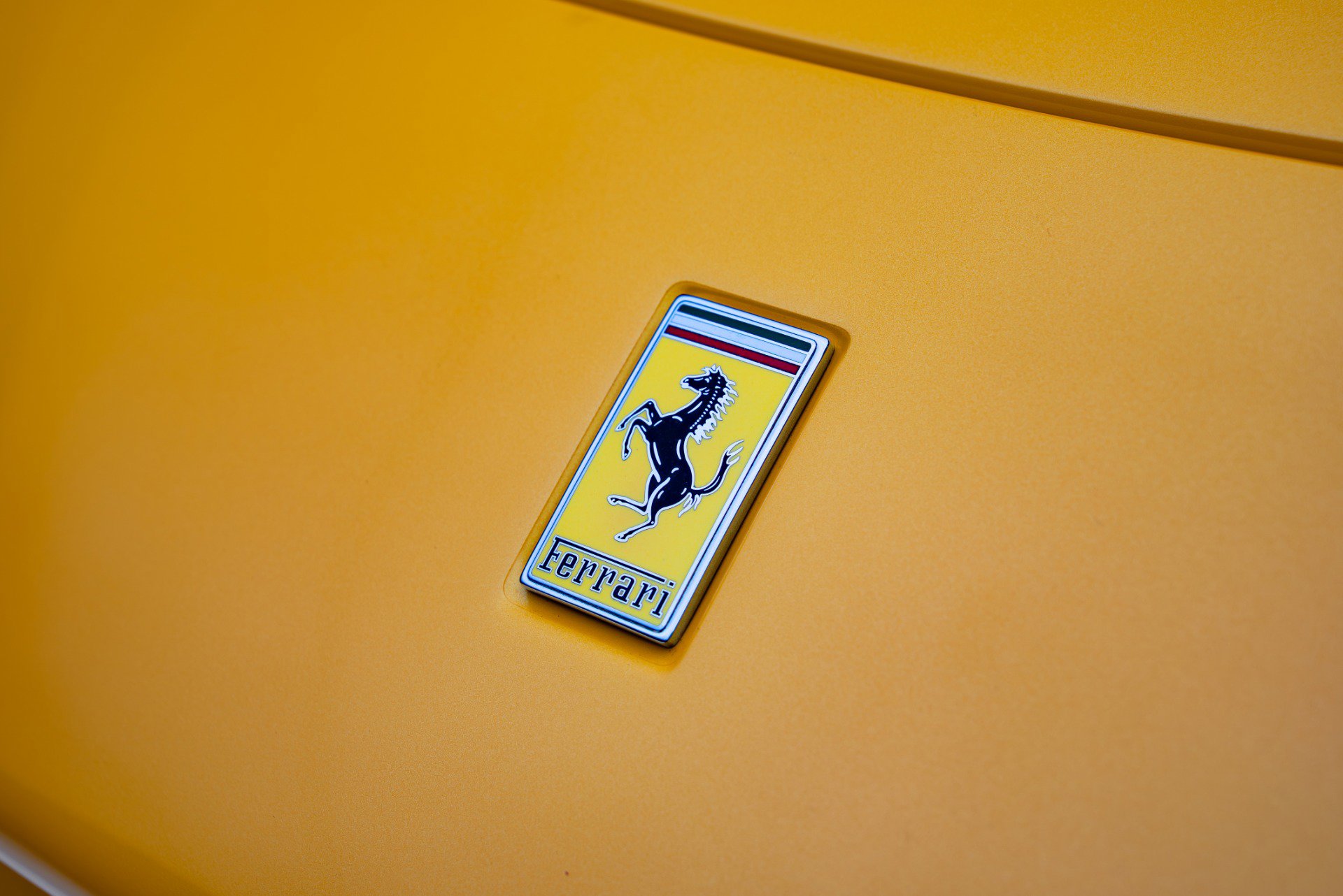 Used 2023 Ferrari SF90 Spider AWD/4WD image 16