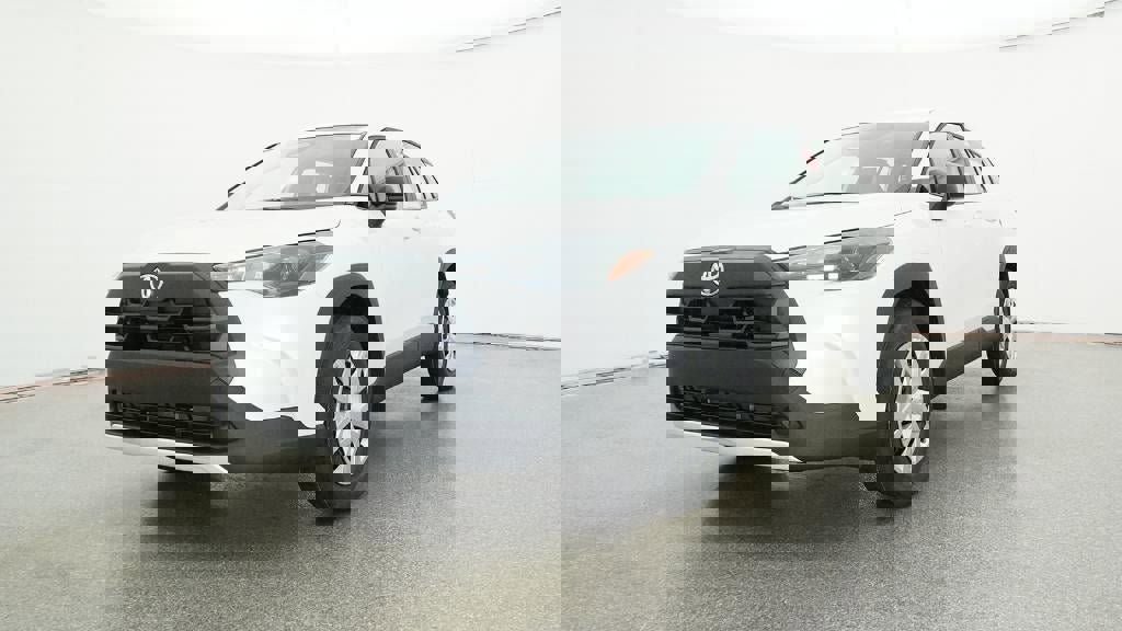 New 2026 Toyota Corolla Cross L image 32