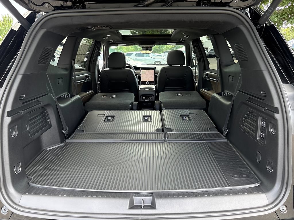 New 2026 GMC Acadia Denali Ultimate w/ LPO, Floor Liner Package AWD/4WD image 49