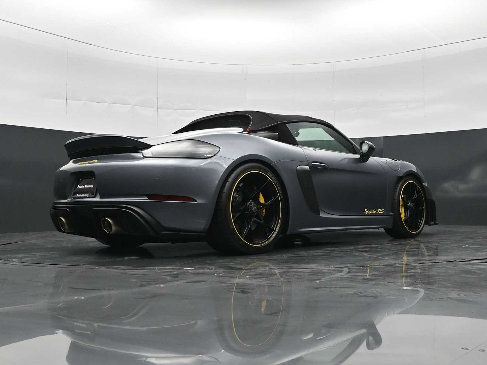 Certified 2025 Porsche 718 Boxster Spyder RS RWD image 39