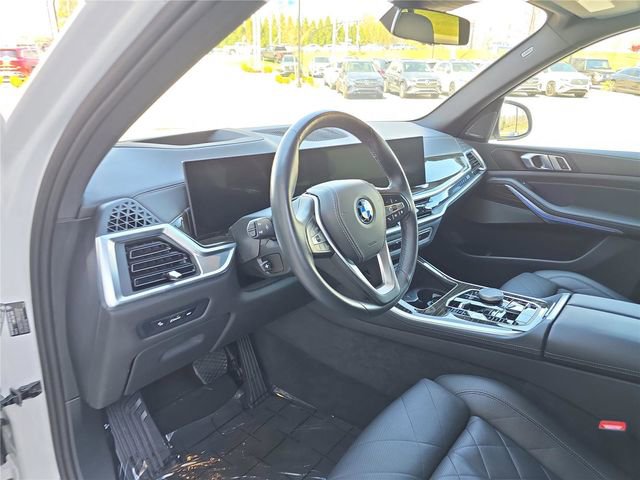 Used 2024 BMW X5 xDrive50e image 24