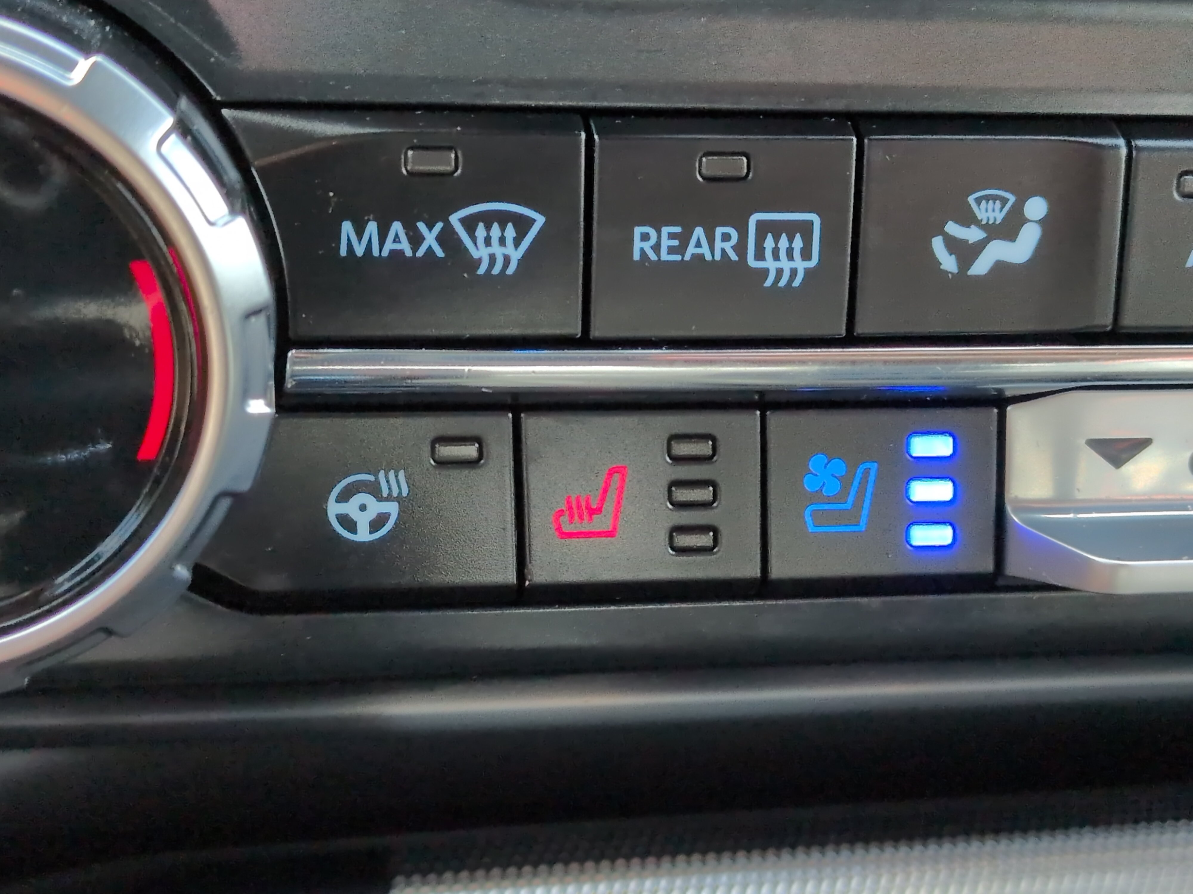 Used 2025 Ford F150 Raptor AWD/4WD image 22
