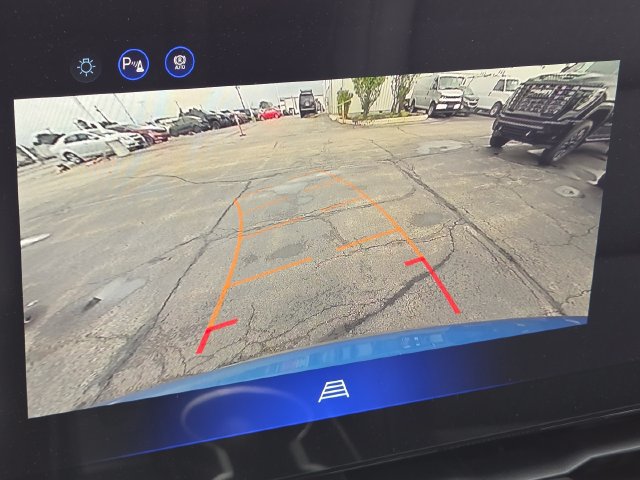 New 2027 Chevrolet Equinox LT w/ Convenience Package II FWD image 8