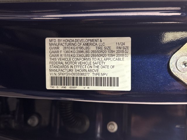 Used 2025 Honda Pilot Sport image 26