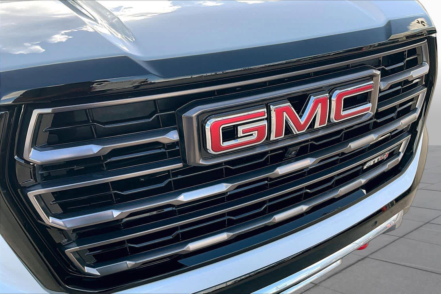Used 2026 GMC Yukon XL AT4 Ultimate AWD/4WD image 30