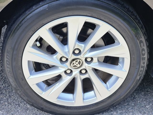 Used 2021 Toyota Camry LE FWD image 10