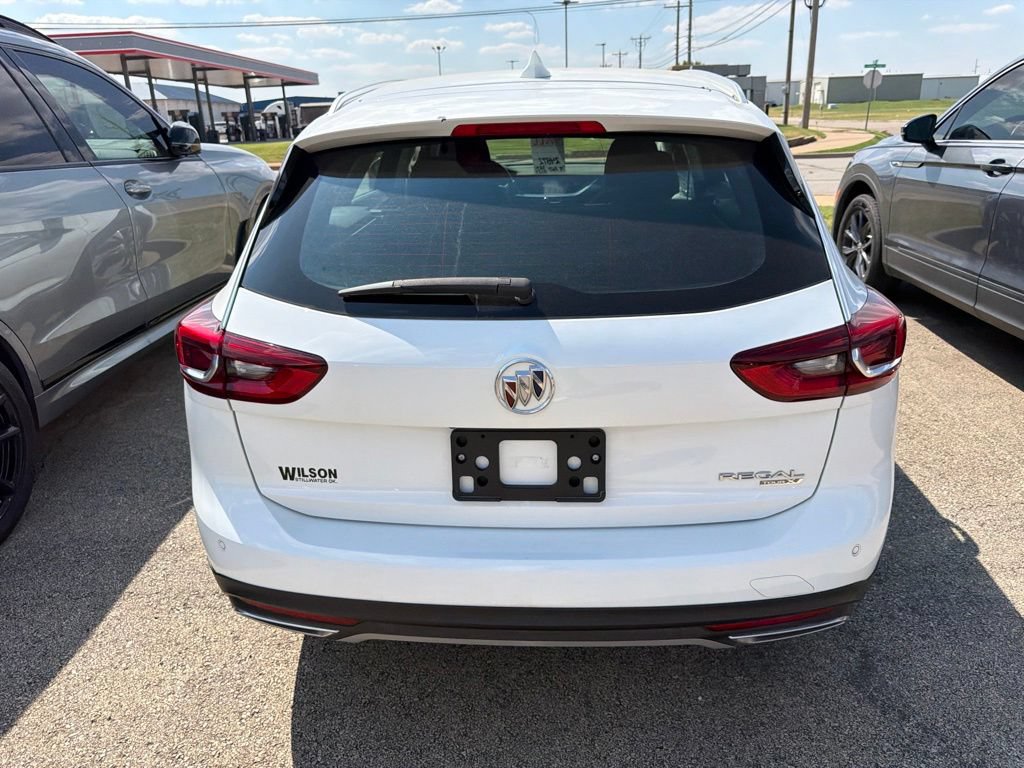 Used 2019 Buick Regal Preferred w/ Sights and Sounds Package AWD/4WD image 5