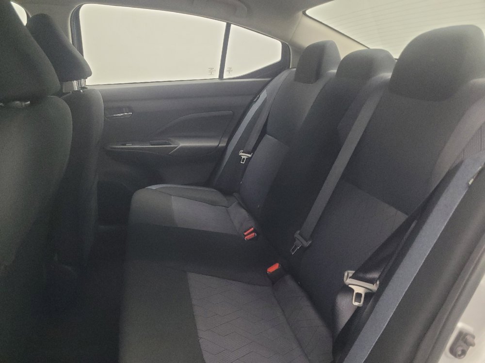 Used 2025 Nissan Versa SV FWD image 18