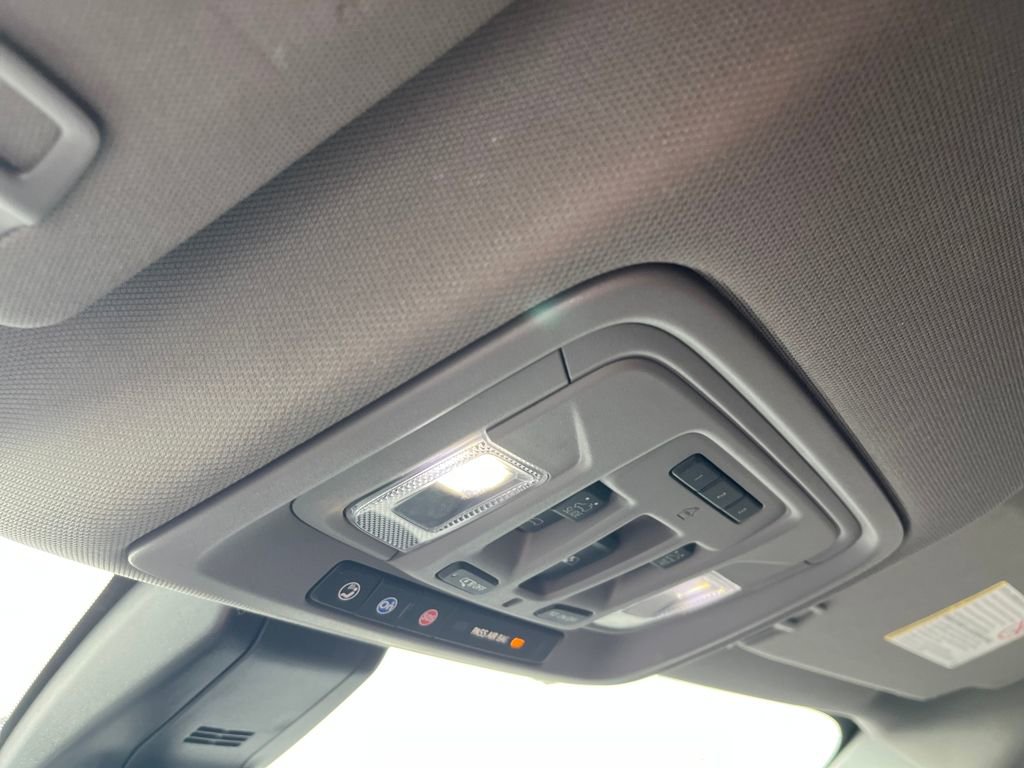 Used 2020 Chevrolet Silverado 2500 LTZ w/ Technology Package image 18