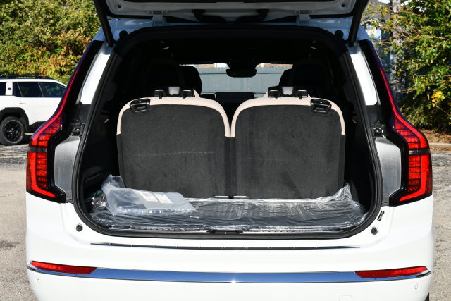New 2027 Volvo XC90 B6 Plus AWD/4WD image 28