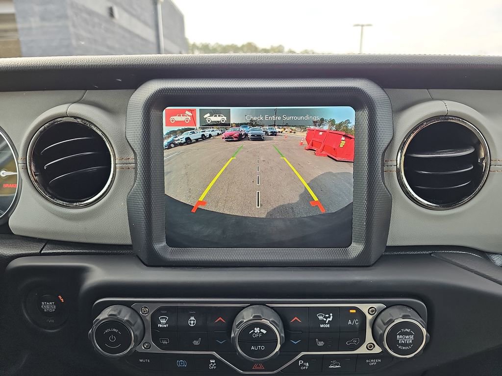 Used 2022 Jeep Wrangler Unlimited Sahara image 28