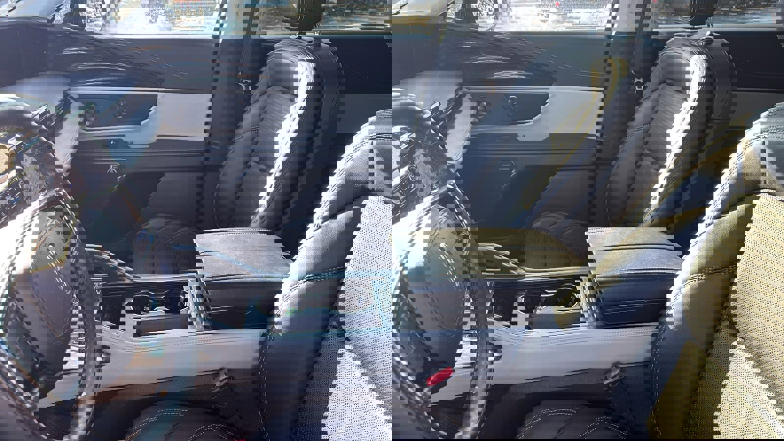 Used 2024 Lincoln Nautilus Reserve w/ Equipment Group 202A image 17