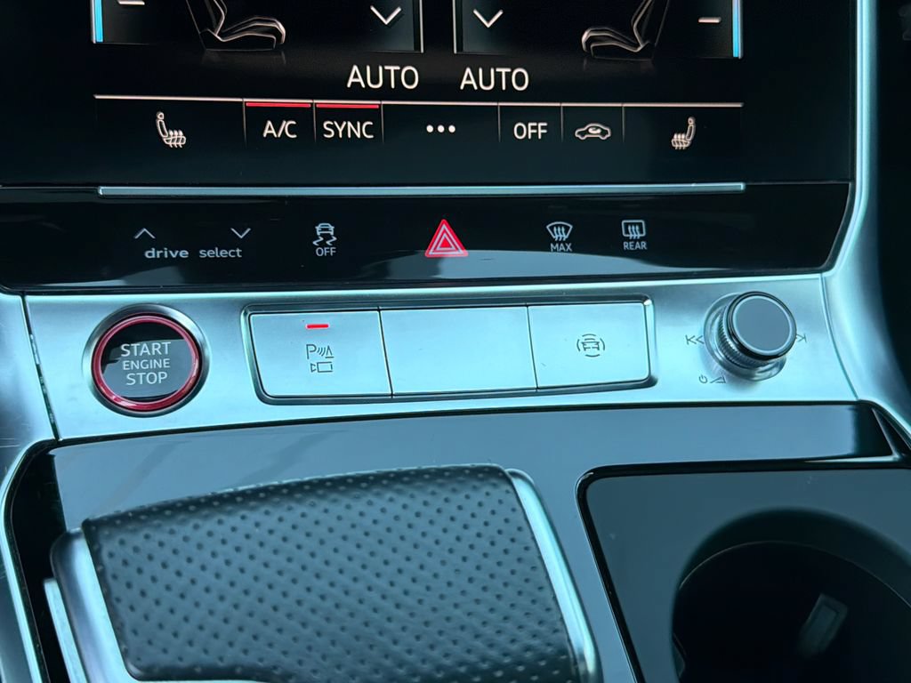 Used 2021 Audi S6 Premium Plus w/ S Sport Package AWD/4WD image 29