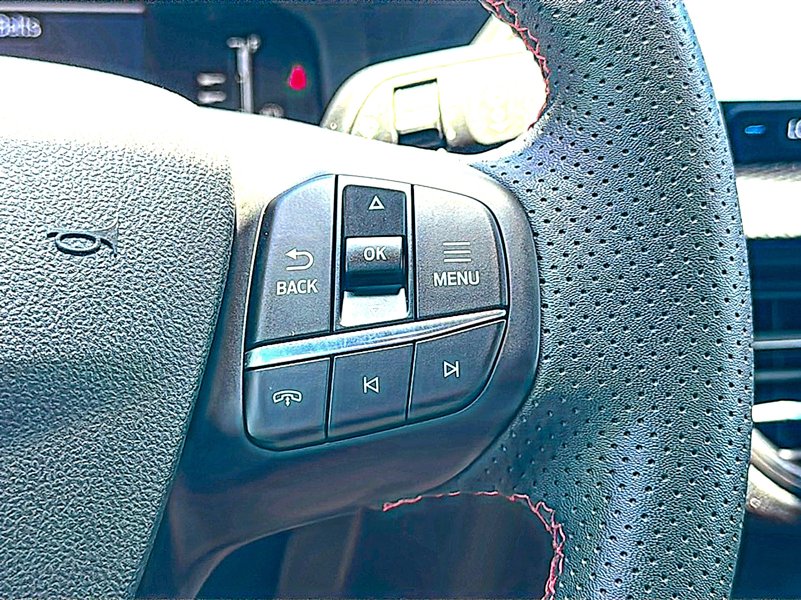 Used 2023 Ford Escape ST-Line w/ Tech Pack #1 FWD image 28