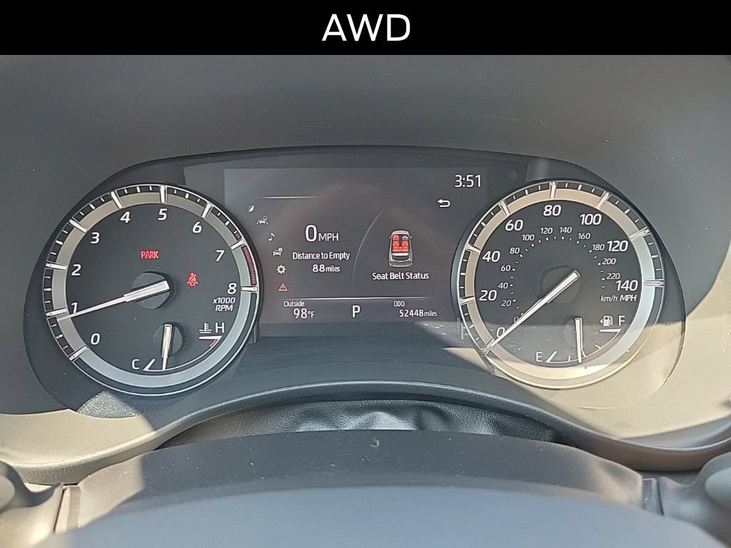 Used 2021 Toyota Highlander XLE AWD/4WD image 26