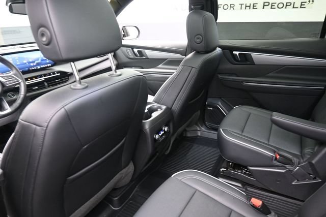 Used 2025 Buick Enclave Preferred w/ Power Package AWD/4WD image 24