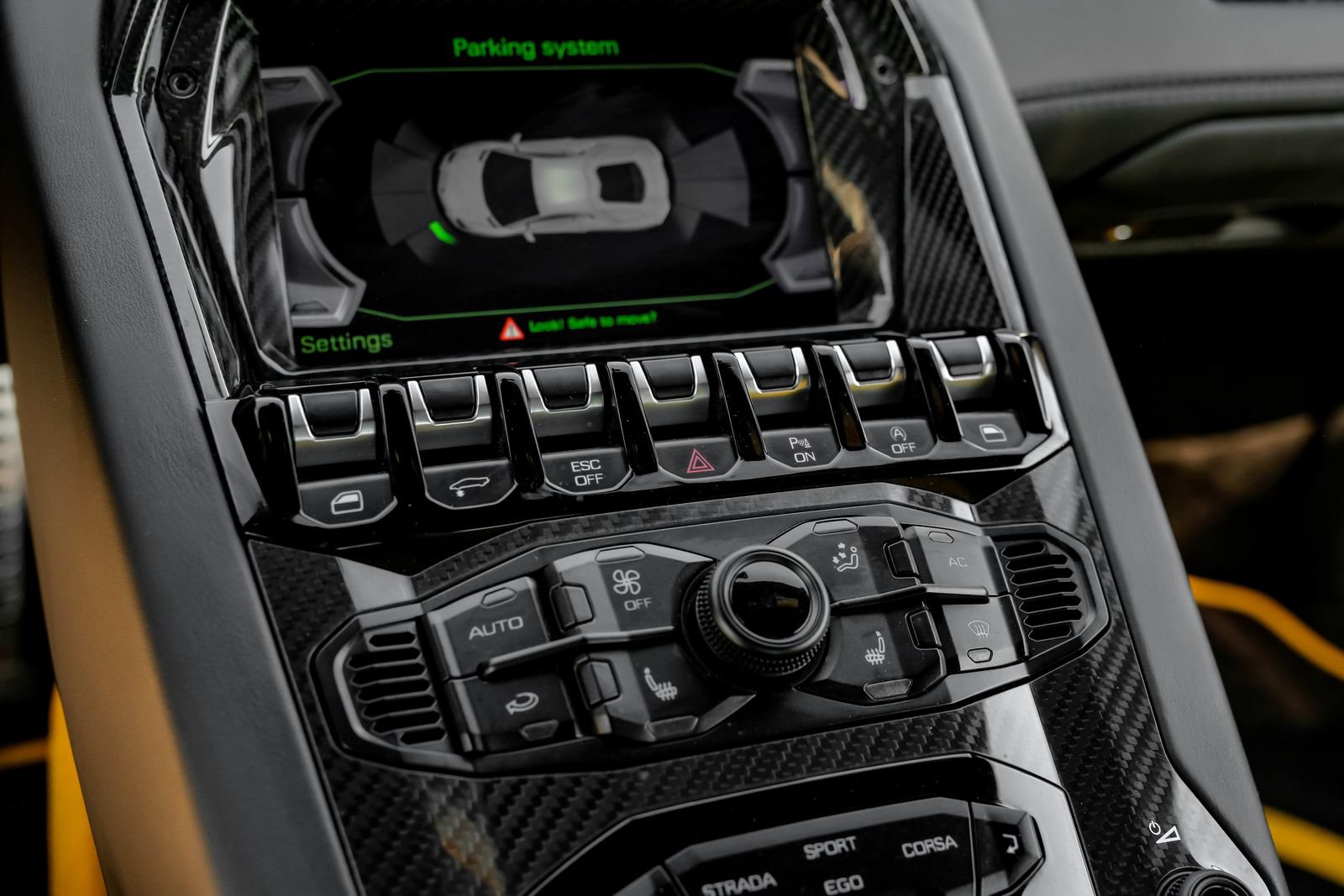 Used 2018 Lamborghini Aventador S AWD/4WD image 28