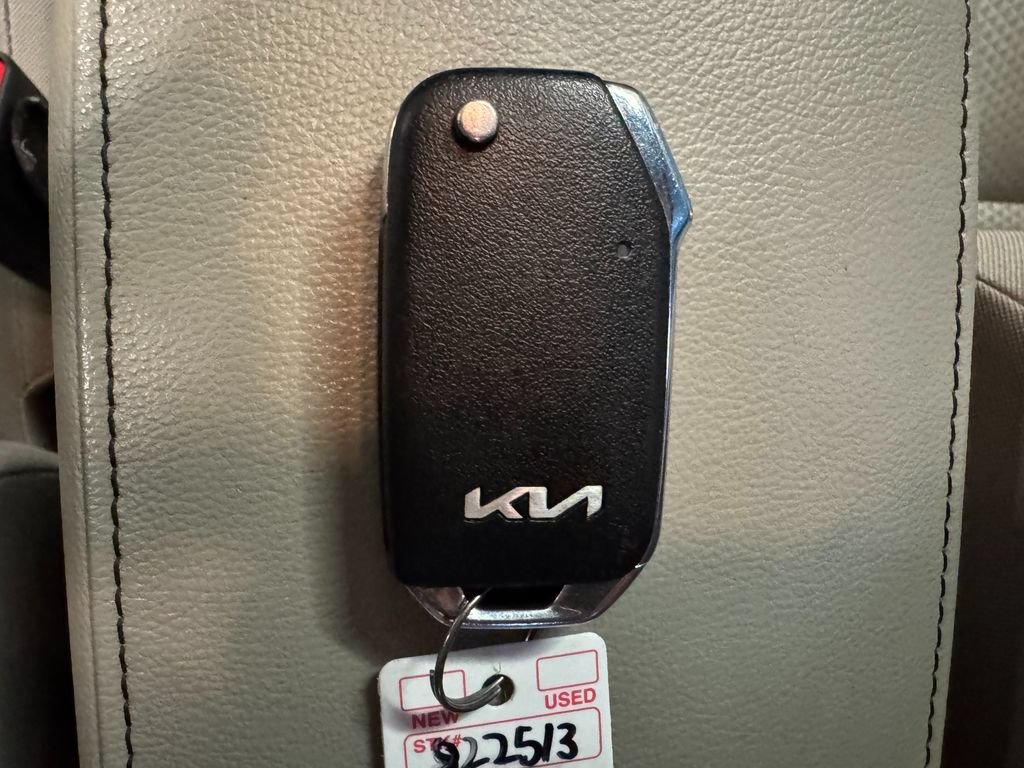 Used 2022 Kia Soul LX w/ Technology Package FWD image 17