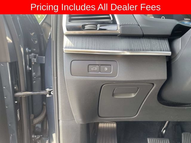 Used 2025 Volvo XC90 T8 Ultra w/ Protection Package Premier AWD/4WD image 25