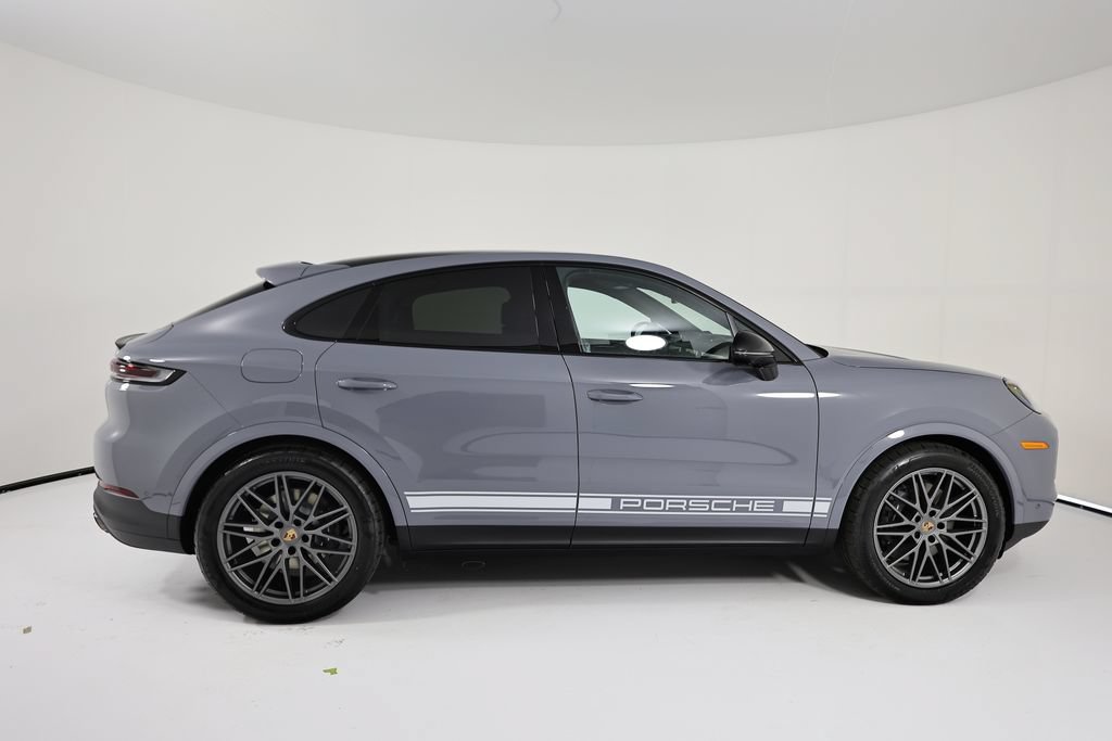 New 2026 Porsche Cayenne Coupe AWD/4WD image 8