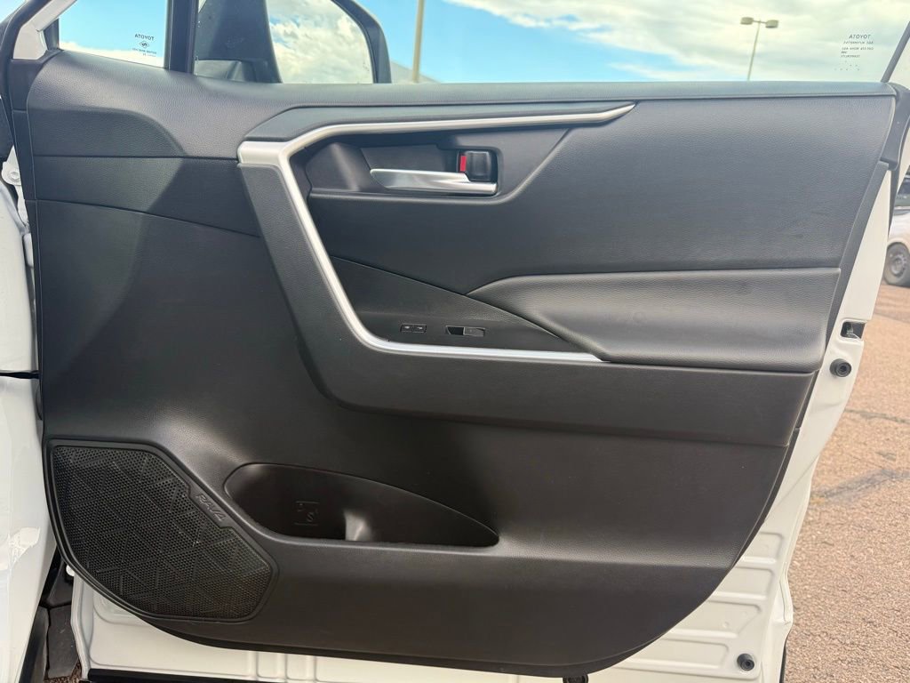 Used 2024 Toyota RAV4 XLE image 30