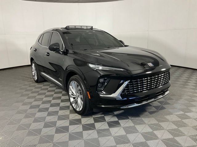 Used 2024 Buick Envision Avenir AWD/4WD image 3