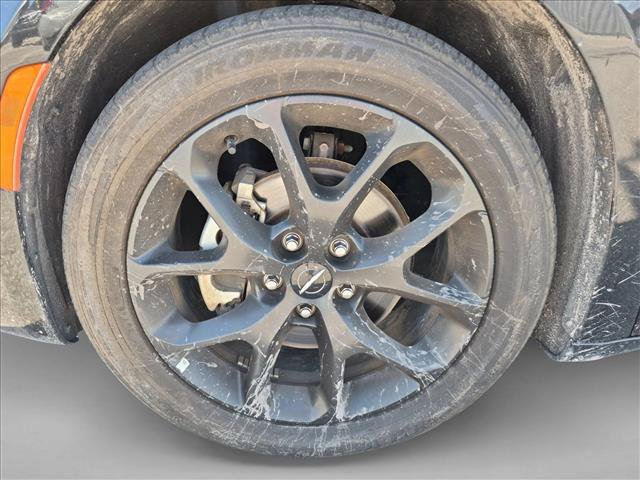 Used 2025 Chrysler Pacifica Limited FWD video 4