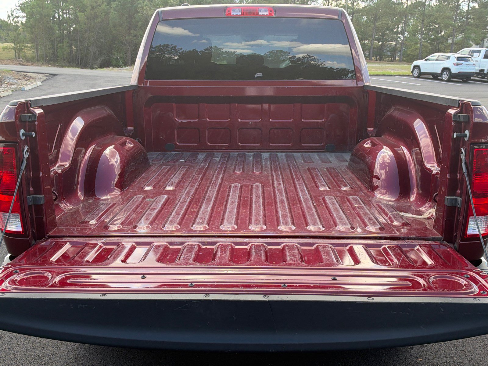 Used 2024 RAM 1500 Classic SLT AWD/4WD image 18