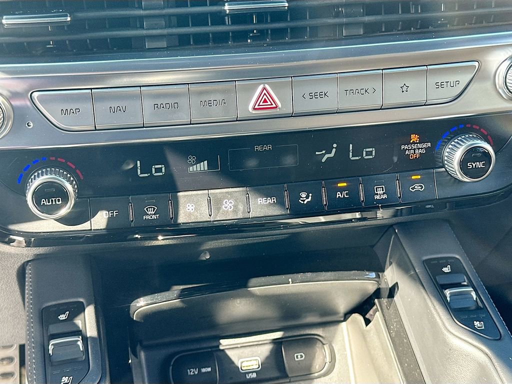 Certified 2021 Kia Telluride SX w/ Towing Package FWD image 16