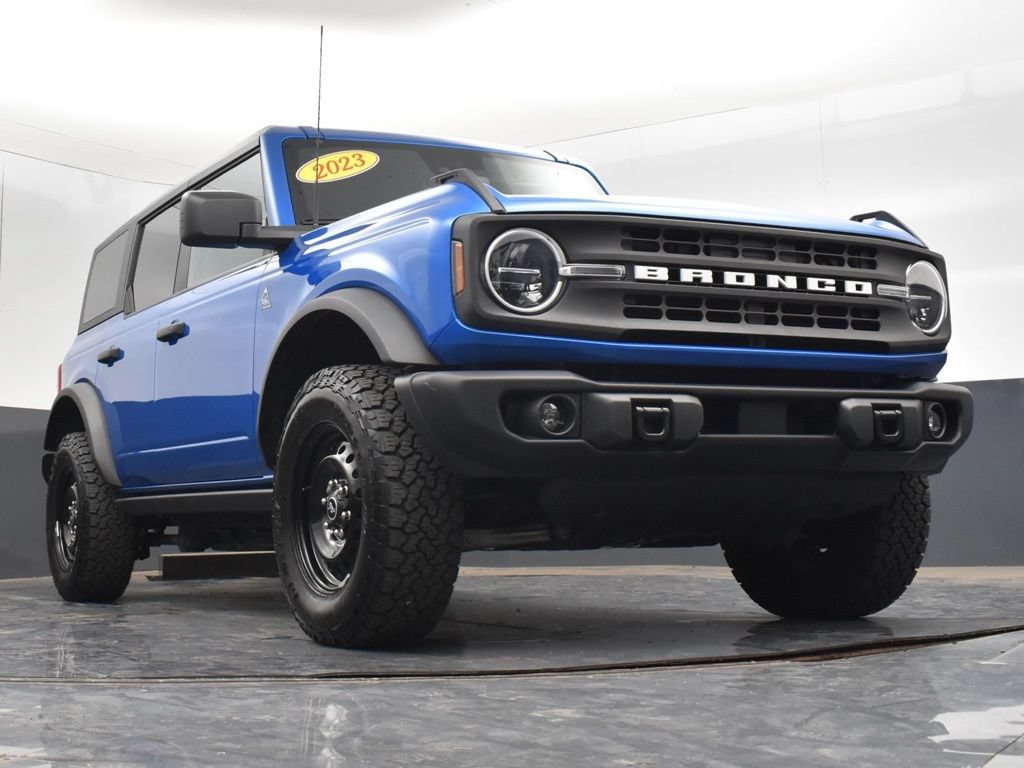 Used 2023 Ford Bronco Black Diamond AWD/4WD image 24