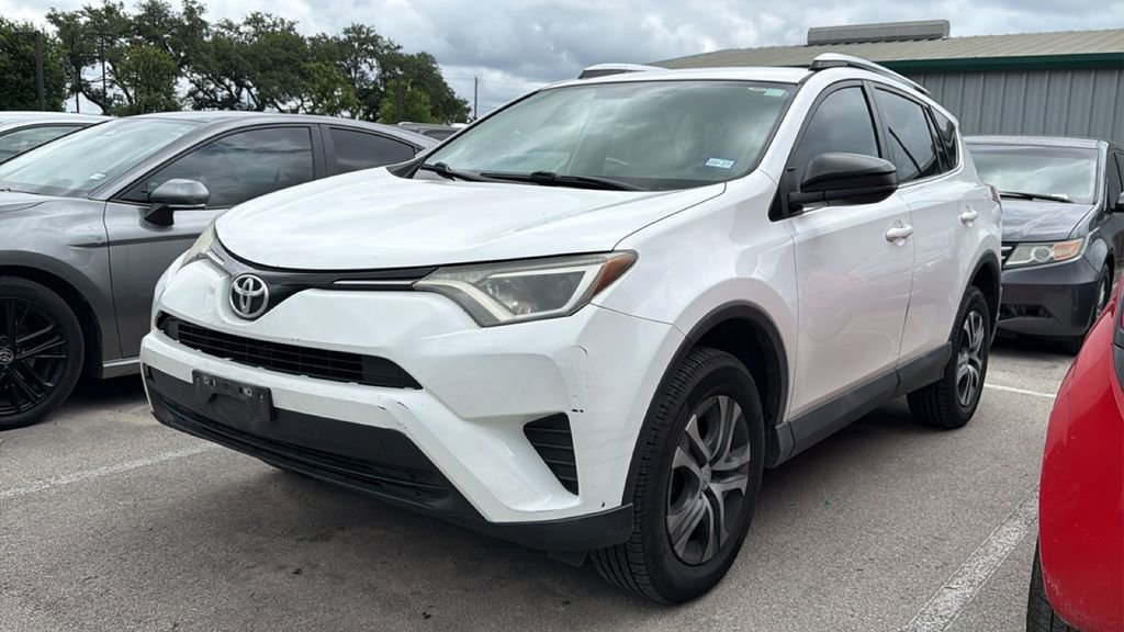 Used 2016 Toyota RAV4 LE FWD image 13