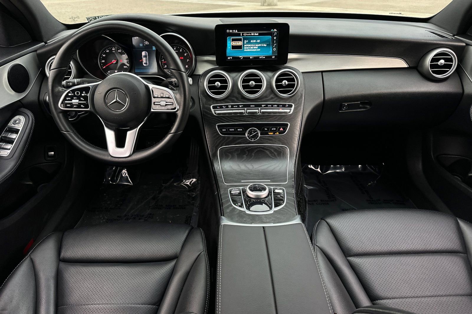 Used 2019 Mercedes-Benz C 300 Sedan image 3