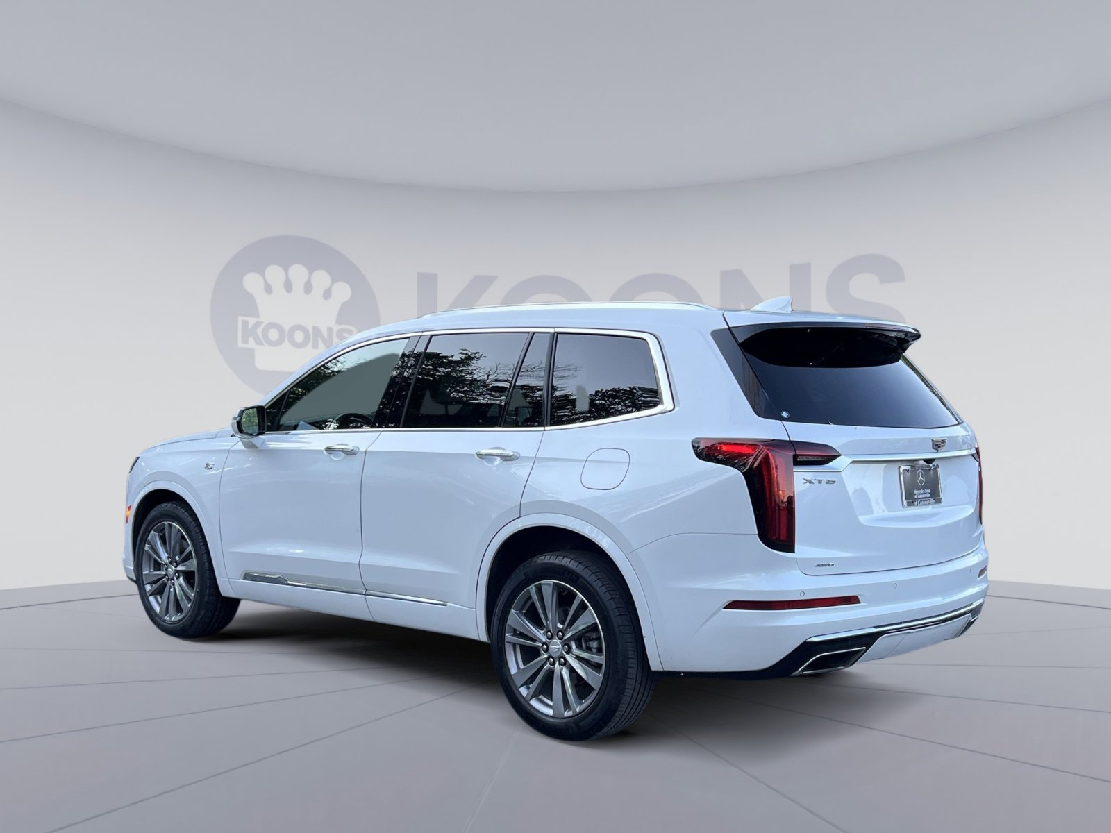Used 2023 Cadillac XT6 Premium Luxury AWD/4WD image 5