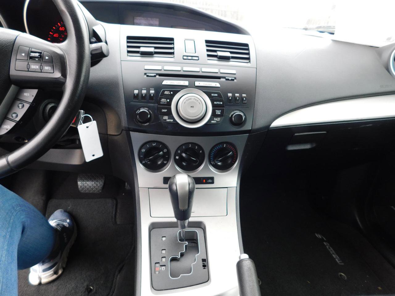 Used 2011 MAZDA MAZDA3 s Sport FWD image 10