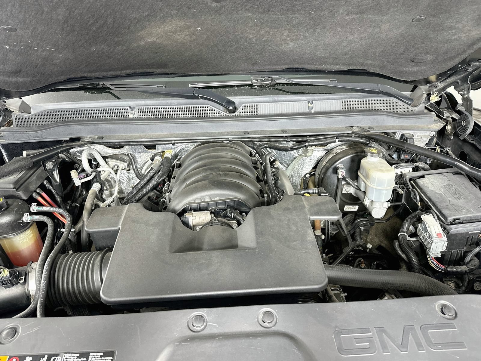 Used 2018 GMC Yukon Denali AWD/4WD image 35