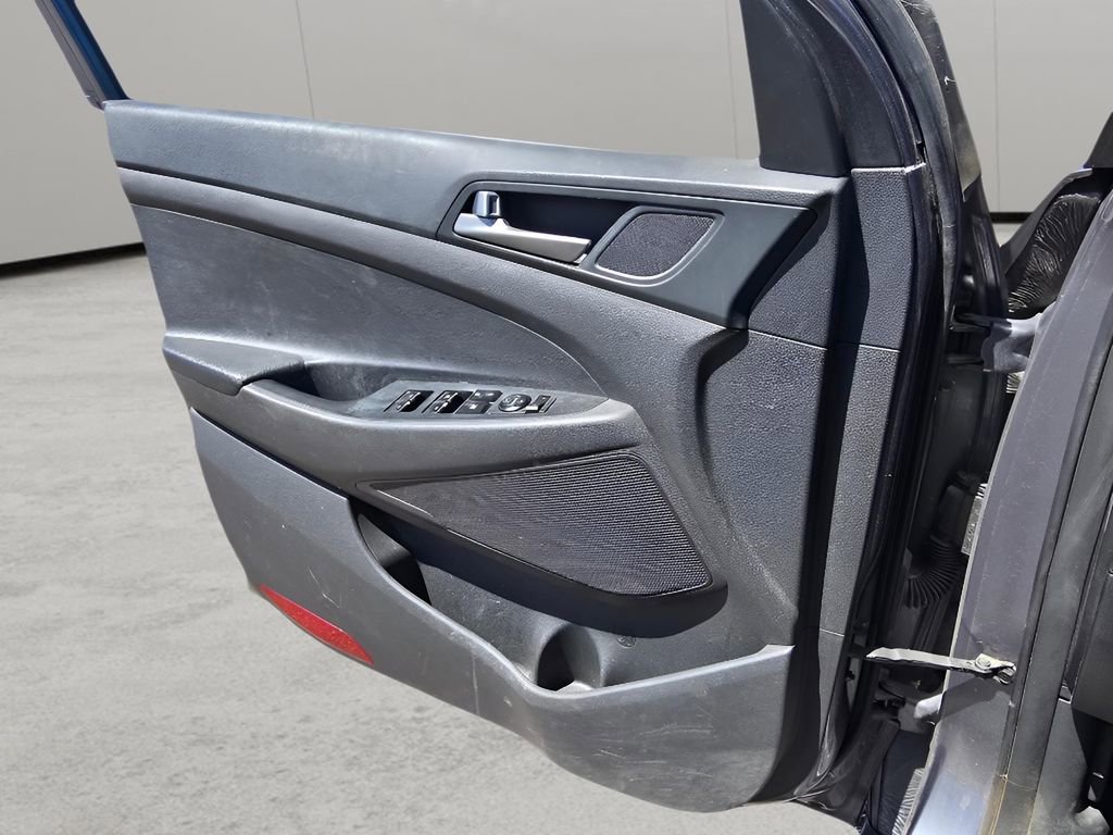 Used 2016 Hyundai Tucson Limited w/ Option Group 03 AWD/4WD image 14