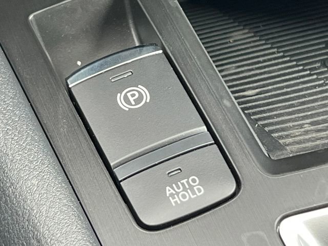 New 2026 Nissan Kicks SV w/ Charging Package image 26