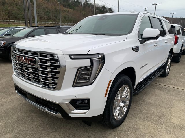 New 2026 GMC Yukon XL Denali image 2