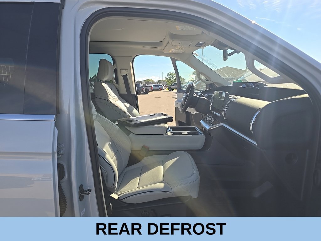 Used 2025 Ford Expedition Platinum w/ Platinum Ultimate Package AWD/4WD image 21