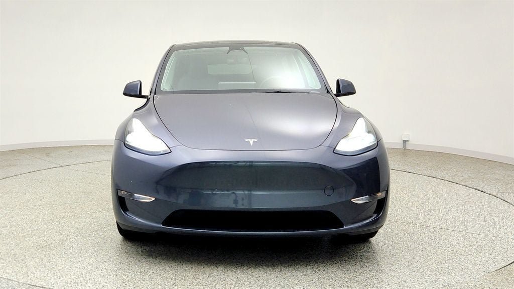 Used 2023 Tesla Model Y Long Range AWD/4WD image 2
