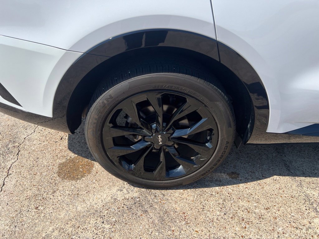 Used 2023 Kia Sorento SX FWD image 17